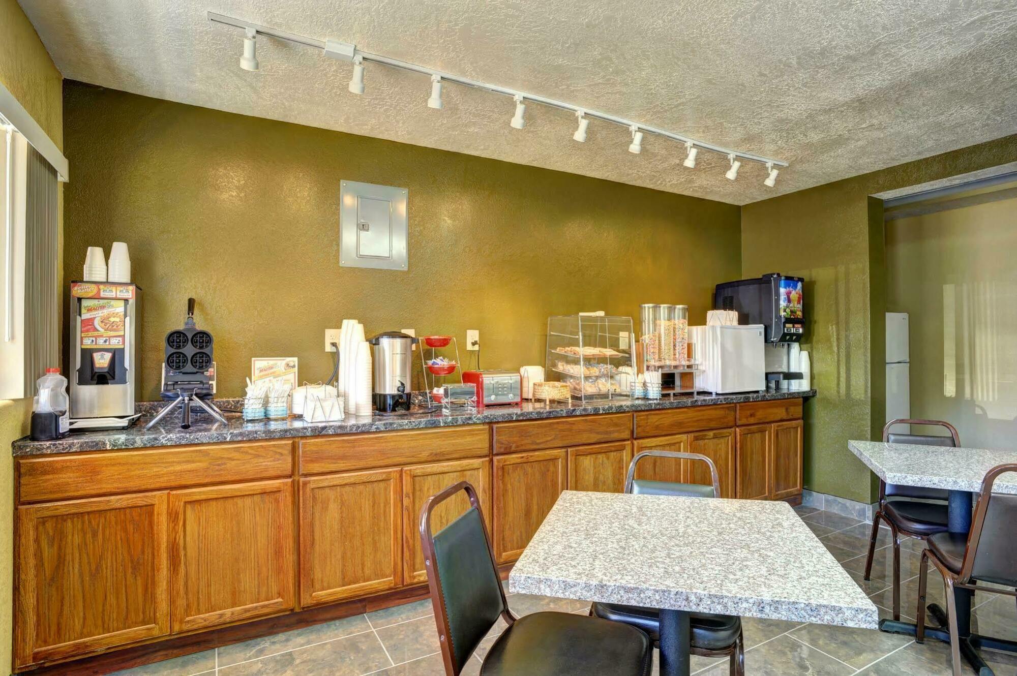Rodeway Inn Cedar City Εξωτερικό φωτογραφία