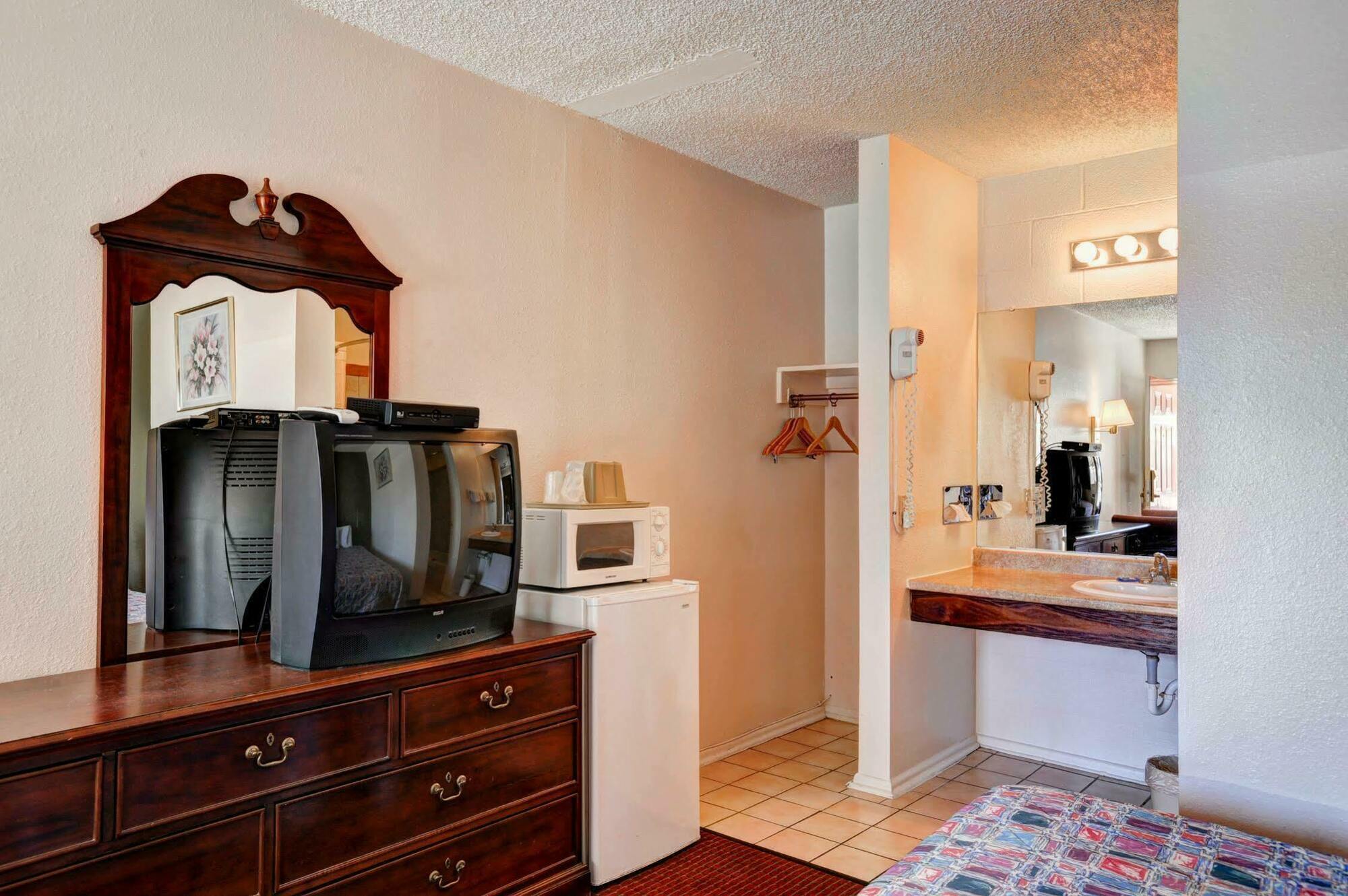 Rodeway Inn Cedar City Εξωτερικό φωτογραφία
